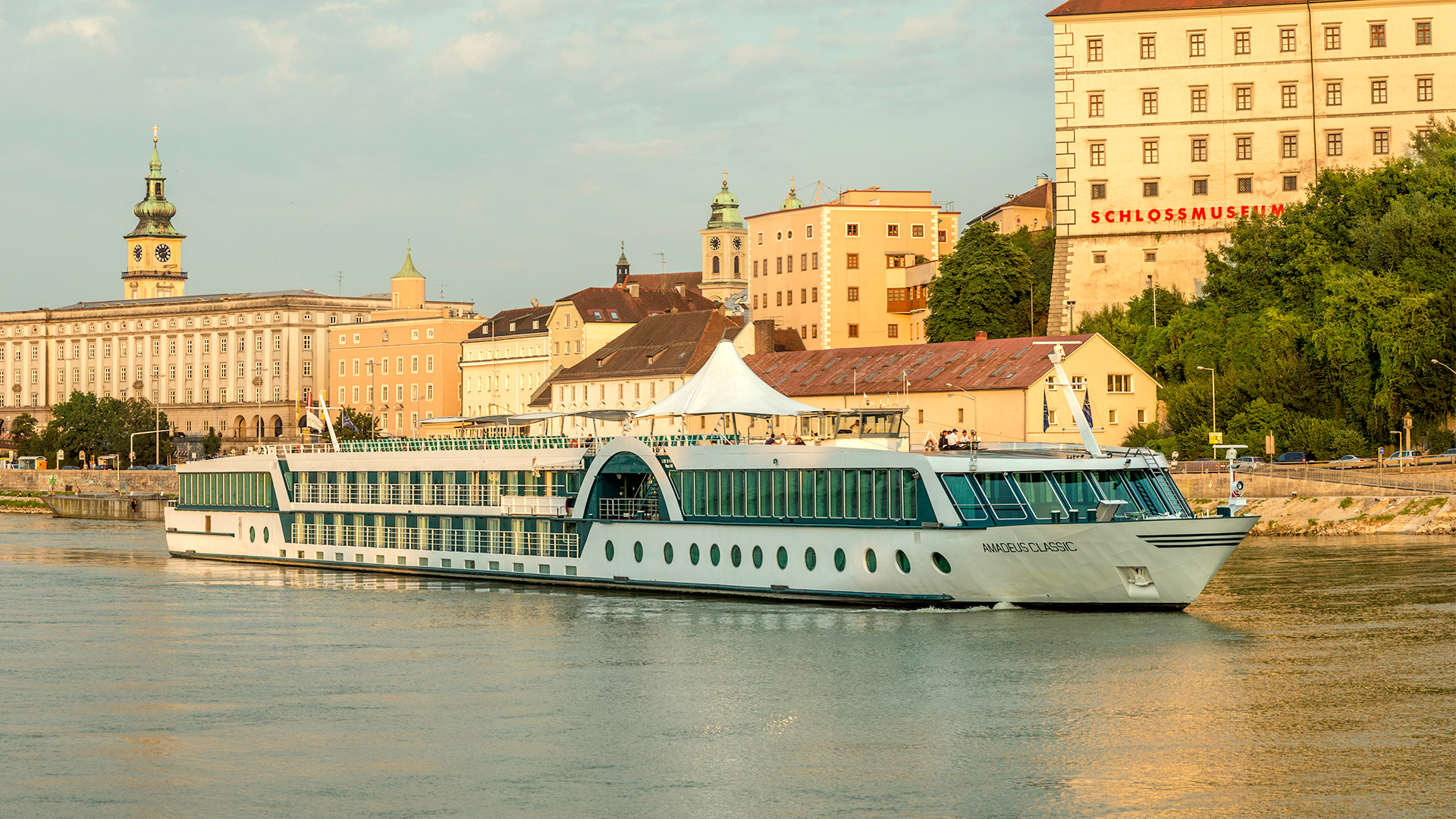 CRUCEROS FLUVIALES TUI RIVER CRUISES MS DUTCH GRACE CRUCEROS DANUBIO CRUCEROS AMADEUS CLASSIC CRUCEROS VIENA CRUCEROS BUDAPEST CRUCEROS MELK #CrucerosDanubio #CrucerosFluviales #DanubeRiverCruises