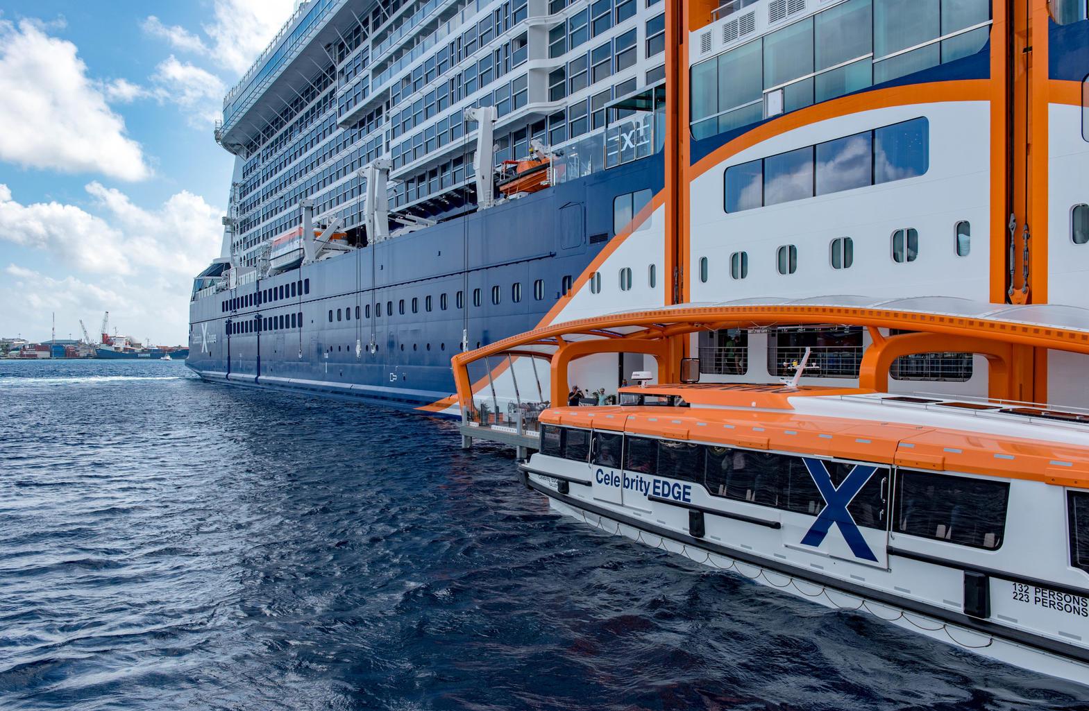 CELEBRITY EDGE CELEBRITY CRUISES NEW SHIP NUEVO BARCO CELEBRITY CRUISES CELEBRITY EDGE PREMIUM CRUISES CRUCEROS CELEBRITY EDGE #CelebrityCruises #CelebrityEdge #CrucerosCelebrity #MagicCarpet