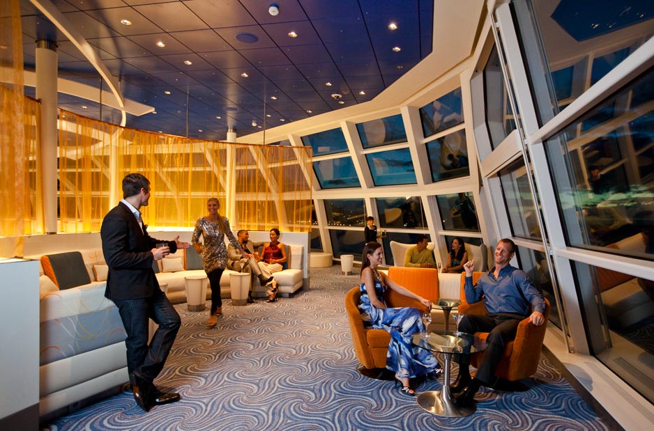 El Observation Lounge a bordo del recién renovado Celebrity Millennium CRUCEROS CELEBRITY MILLENNIUM CRUCEROS DE LUJO CELEBRITY MILLENIUM CRUISES