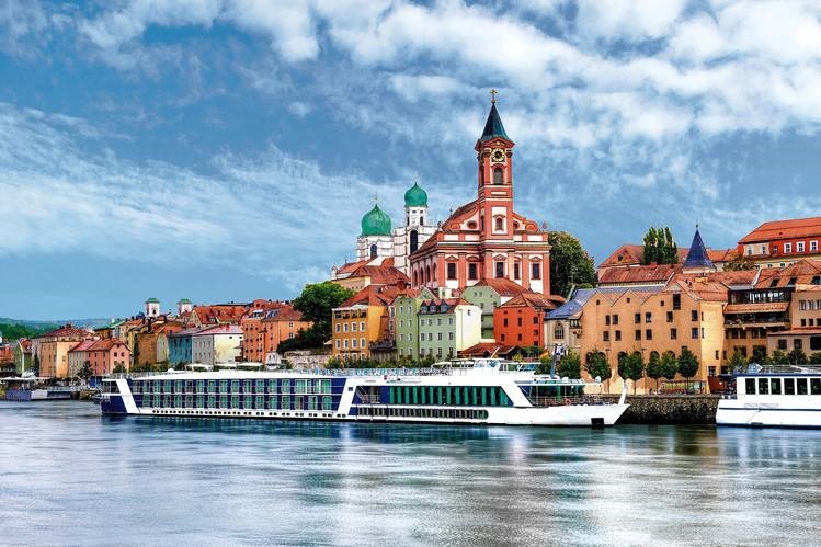 CRUCEROS FLUVIALES DE LUJO AMAWATERWAYS CRUCEROS FLUVIALES RIOS DE EUROPA CRUCEROS FLUVIALES AMACELLO CRUCEROS RODANO LUXURY RIVER CRUISES AMAWATERWAYS AMACELLO LUXURY RIVER SHIP WINE CRUISES FRANCE RIVER CRUISES CRUCEROS FRANCIA RODANO SAONA C