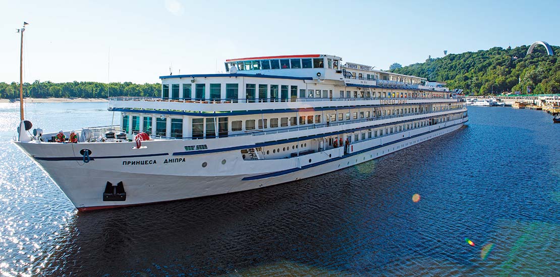 UCRANIA CRUCEROS FLUVIALES KIEV CRUCEROS UKRAINA CRUISES RIO DNIEPER CRUCEROS DNIEPER PRINCESS CRUISES #Kiev #CrucerosUcrania #Ucrania #Ukraina #RiverCruises #RussiaRiverCruises #KievCruises #UcraniaCruises