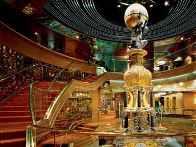 El Atrium del Rotterdam, que sigue al pie de la letra la tradición de Holland America