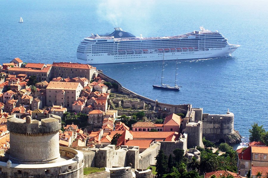 http://www.cruceroclick.com/admin/archivos/Image/MSC%20CRUCEROS/MSC%20MUSICA/MSC%20Dubrovnik%20REP.jpg