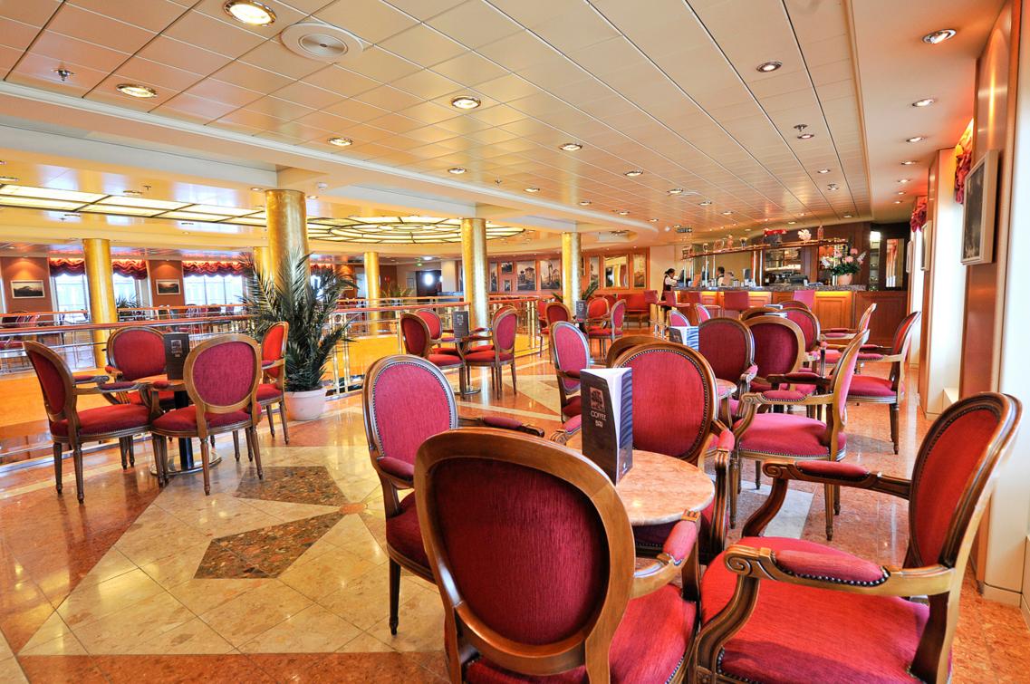 El encantador Café Le Baroque, situado junto al luminoso atrium... un secreto: el mejor café italiano le espera en este encantador bar. MSC SINFONIA MSC CRUCEROS CRUCEROS MSC SINFONIA CRUCEROS ISLAS GRIEGAS CRUCEROS VENECIA GRECIA CRUCEROS CROACIA CRUCEROS GRECIA CRUCEROS ISLAS GRIEGAS GREEK ISLES CRUISES MSC CRUISES CREUERS ISLES GRECQUES CROISIERE MSC SINFONIA CROCIERE MSC CROCIERE MSC SINFONIA CROCIERE ISOLE GRECHE CREUERS CRUCEROS ISLAS GRIEGAS CRUCEROS DESDE VENECIA CRUCEROS VENECIA ISLAS GRIEGAS MSC SINFONIA