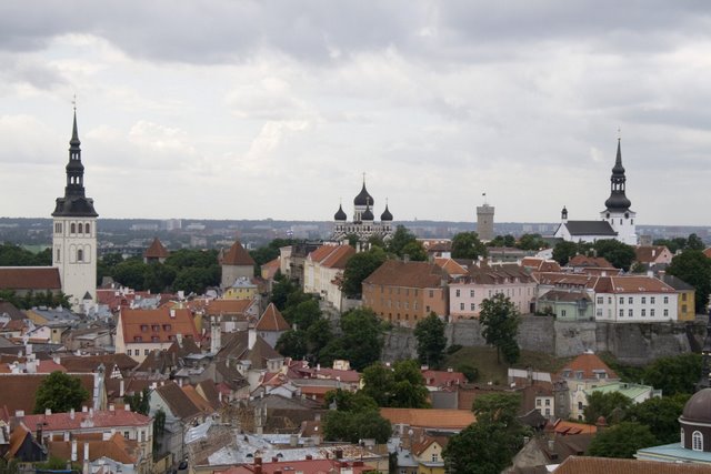 TALLIN (Estonia) CRUCEROS BALTICO NCL OFERTAS NORWEGIAN STAR CRUCEROS MAR DEL NORTE EUROPA