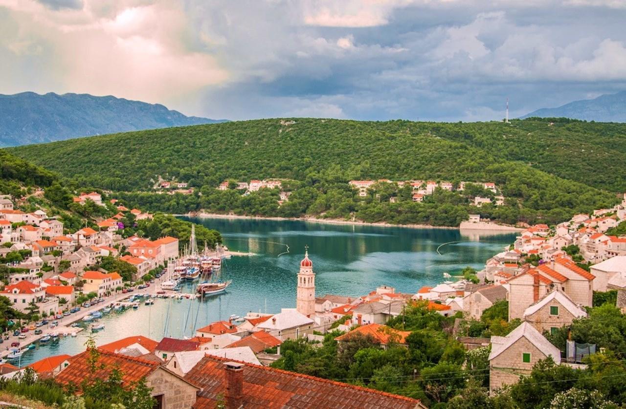 PUCISCA CROACIA CRUCEROS CROACIA CRUISES CROATIA CRUISES ISLAS DALMATAS PUCISCA #Pucisca #Brac #Croatia #Croacia