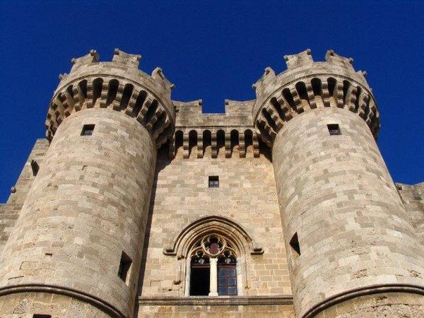 El majestuoso Castillo del Gran Maestre en la isla griega de Rodas OFERTAS ISLAS GRIEGAS