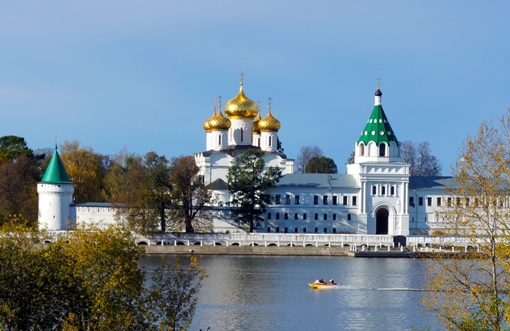 KOSTROMA CRUCEROS RUSIA CRUCEROS VOLGA