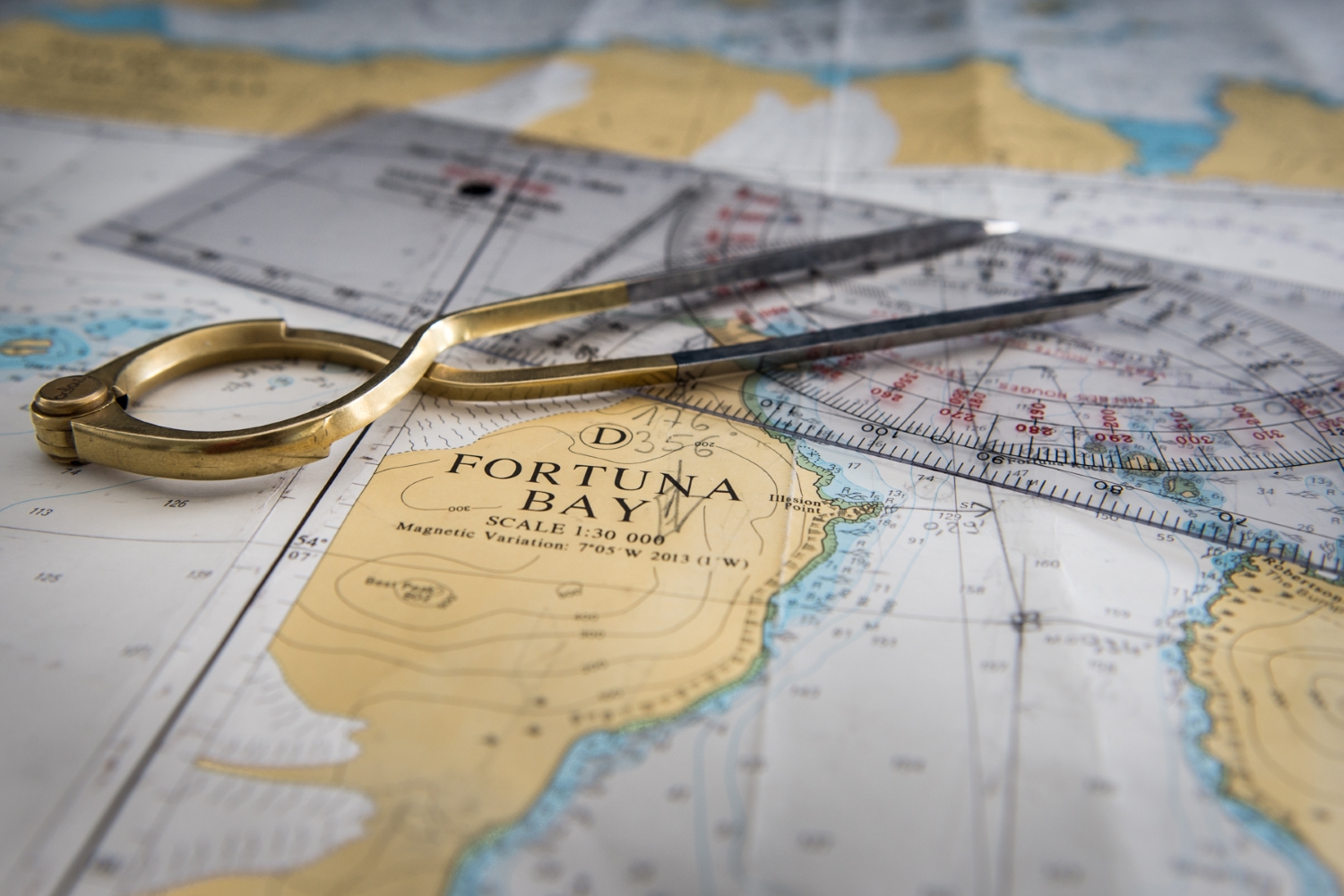 Ponant cuida al máximo sus itinerarios para que cada día sea una jornada llena de descubrimientos CRUCEROS PONANT CRUCEROS DE LUJO PONANT CRUISES CRUCEROS EN BARCO PEQUEÑO CREUERS CROISIERE BATEAU PONANT GASTRONOMIA RESTAURANTE TERRAZA AL FRESCO DINING ROOM DINING AL FRESCO TERRACE CRUISE SUNSET DINING #Ponant #PonantCruises #CrucerosPonant #Crucerosdelujo #CrucerosFranceses