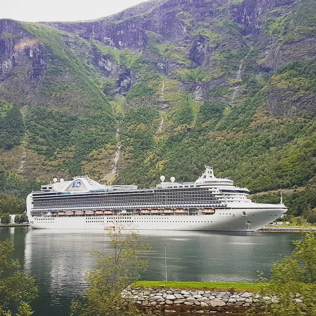 CRUCEROS FIORDOS NORUEGOS FIORDO DE GEIRANGER CRUCEROS NORTE DE EUROPA PRINCESS CRUISES CRUCEROS PRINCESS CRUISES CROWN PRINCESS OFERTAS CROWN PRINCESS CRUCEROS MEDITERRANEO ITALIA GRECIA ESPAÑA CRUCEROS BARCELONA CRUCEROS ROMA CRUCEROS NAPOLES CRUCEROS CARIBE CRUCEROS MIAMI CRUCEROS EUROPA CROWN PRINCESS CRUCEROS MEDITERRANEO MEDITERRANEAN CRUISES CRUCEROS BARCELONA CRUCEROS FIORDOS NORUEGOS CRUCEROS NORUEGA CRUCEROS CABO NORTE GRECIA GREECE CRUISES CRUCEROS ROMA CRUCEROS SOUTHAMPTON CRUCEROS CAPITALES BALTICAS CRUCEROS SAN PETERSBURGO CRUCEROS EN FAMILIA CRUCEROS ROMANTICOS MEDITERRANEO CRUCEROS NORTE DE EUROPA CRUCEROS SOUTHAMPTON CRUCEROS NORTE DE EUROPA EXPLORACION MEDITERRANEO CRUCEROS PRINCESS CRUCEROS DE LUJO PRINCESS CRUISES #CrownPrincess #Mediterraneo #Mediterranean #BalticCruises #CrucerosBaltico #PrincessCruises #GreeceCruises #ItalyCruises #MediterraneanCruises #CrucerosBarcelona #CrucerosIslasGriegas #CrucerosGrecia #CrucerosPrincess #MundomarCruceros #CrucerosMediterraneo #CrucerosPremium #CrucerosLujo #CrownPrincess