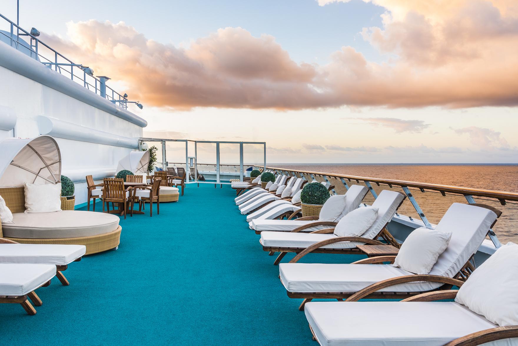 El exclusivo Solarium privado "The Waves" a bordo del "Horizon" de Pullmantur, reservado únicamente para los pasajeros que viajan en Suite. HORIZON CRUCEROS PULLMANTUR CRUCEROS TODO INCLUIDO CRUCEROS MEDITERRANEO CRUCEROS ISLAS GRIEGAS CRUCEROS CANARIAS CRUCEROS EN ESPAÑOL CRUCEROS PARA ESPAÑOLES CRUCEROS PULLMANTUR CRUCEROS BARATOS CRUCEROS EN OFERTA CRUCEROS FAMILIAS CRUCEROS EN GRUPO CRUCEROS DESCUENTO OFERTAS DE CRUCEROS LISBOA CRUCEROS MALAGA CRUCEROS MARRUECOS CRUCEROS ITALIA CRUCEROS GRECIA CRUCEROS ATENAS CRUCEROS SANTORINI CRUCEROS MIKONOS CRUCEROS MEDITERRANEO CRUCEROS CANARIAS CRUCEROS BARCELONA CRUCEROS MALAGA CRUCEROS VALENCIA CRUCEROS PULLMANTUR CRUISES MEDITERRANEAN CRUISES CANARY ISLAND CRUISES CRUISES EMIRATES CRUISES DUBAI CRUISES CREUERS BIDAIAK CRUCEROS HORIZON #Cruceros #Pullmantur #CrucerosPullmantur #CrucerosNortedeEuropa #CrucerosBaltico #CrucerosTodoIncluido #TodoIncluido #PacoRoncero #Allinclusive #Horizon #BuqueHorizon #Cruises #PullmanturCruises #CrucerosenGrupo #Grupos #Viajesengrupo #Crucerosengrupo #CrucerosenFamilia #Crucerosconniños #GruposCruceros #OfertasGruposCruceros #TheWaves #SuitesOnly