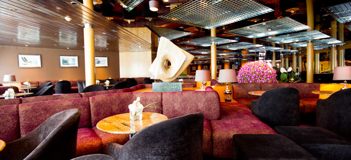 Salón Rendez-Vous, uno de los más populares del Horizon CRUCEROS HORIZON CRUCEROS ISLAS GRIEGAS RONDO VENECIANO PULLMANTUR CRUCEROS TODO INCLUIDO CRUCEROS EN ESPAÑOL CRUCEROS DESCUENTO CRUCEROS EN OFERTA ISLAS GRIEGAS
