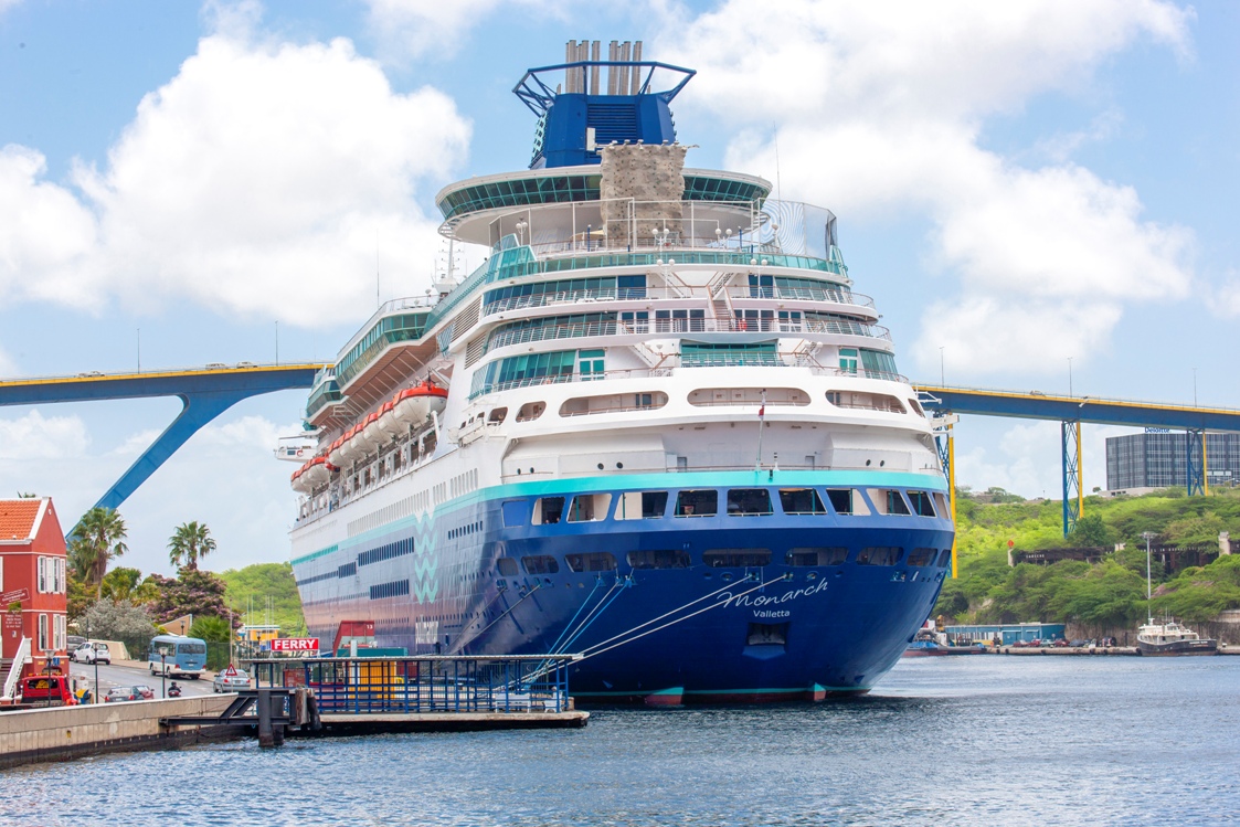 Disfrute de un itinerario excepcional viajando a bordo del recién reformado buque MONARCH de Pullmantur CRUCEROS MONARCH CRUCEROS PULLMANTUR CRUCEROS OFERTA DESCUENTOS CRUCEROS CARIBE CRUCEROS SIN VISADO CRUCEROS NORTE DE EUROPA CRUCEROS BALTICO PULLMANTUR CRUCEROS ISLANDIA CRUCEROS ISLAS BRITANICAS CRUCEROS MEDITERRANEO MONARCH PULLMANTUR CRUCEROS NORUEGA CRUCEROS RUSIA PULLMANTUR CRUCEROS FIORDOS NORUEGOS CRUCEROS SUECIA NORWAY CRUISES ICELAND CRUISES CRUCEROS ISLANDIA PULLMANTUR CRUCEROS ISLANDIA EN ESPAÑOL #Pullmantur #Cruceros #Monarch #CrucerosPullmantur #CrucerosMonarch #CrucerosCaribe #CaribbeanCruises #CrucerosColombia #CrucerosAruba #CrucerosPanama #CrucerosLatinos #CrucerosenEspañol #CrucerosEspaña #CrucerosCapitalesBalticas #CrucerosBaltico #CrucerosFiordos #MonarchCruises