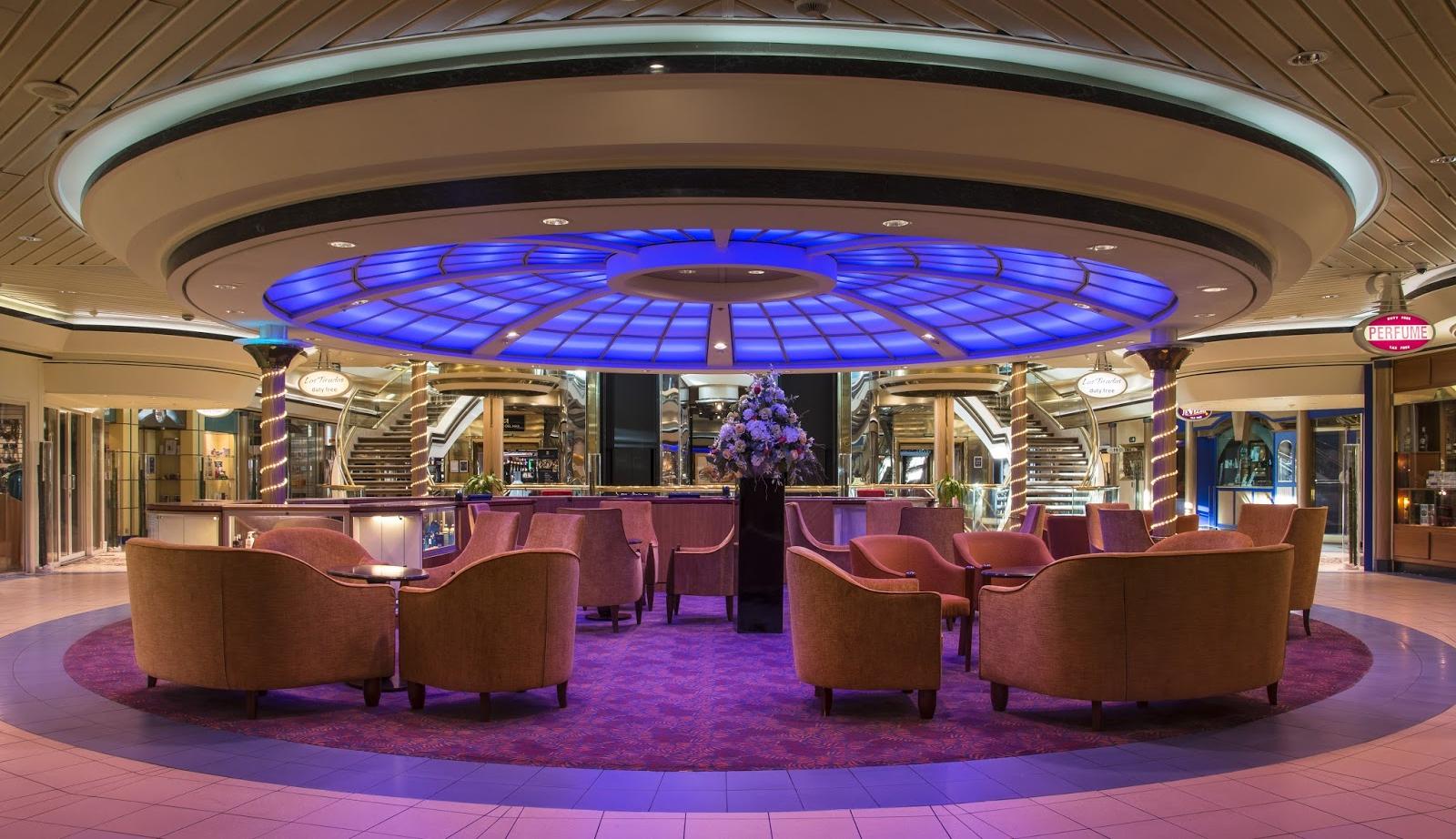 Uno de los encantadores espacios públicos del buque "Monarch" (Pullmantur Cruceros) MONARCH CRUCEROS PULLMANTUR CRUCEROS TODO INCLUIDO CRUCEROS CARIBE CRUCEROS ISLAS DEL CARIBE CRUCEROS ANTILLAS Y CARIBE SUR CRUCEROS EN ESPAÑOL CRUCEROS PARA ESPAÑOLES CRUCEROS PARA LATINOS CRUCEROS CARIBE SIN VISADO CRUCEROS SIN VISA CRUCEROS PULLMANTUR CRUCEROS BARATOS CRUCEROS EN OFERTA CRUCEROS FAMILIAS CRUCEROS EN GRUPO CRUCEROS DESCUENTO OFERTAS DE CRUCEROS CARTAGENA DE INDIAS CRUCEROS COLOMBIA CRUCEROS ARUBA CRUCEROS CURACAO CRUCEROS LA GUAIRA CRUCEROS PANAMA CRUCEROS COLON CRUCEROS JAMAICA CRUCEROS CARIBE CARIBBEAN CRUISES CRUCEROS LATINOS CRUCEROS CENTROAMERICA CRUCEROS AMERICA SPANISH CRUISES CRUCEROS PULLMANTUR CRUISES CARIBBEAN CRUISES AMERICA CRUISES CARIBE CREUERS BIDAIAK CRUCEROS MONARCH PULLMANTUR #Cruceros #Pullmantur #CrucerosPullmantur #CrucerosCaribe #CrucerosMarCaribe #CrucerosTodoIncluido #TodoIncluido #PacoRoncero #Allinclusive #Monarch #BuqueMonarch #Cruises #PullmanturCruises #CrucerosenGrupo #Grupos #Viajesengrupo #Crucerosengrupo #CrucerosenFamilia #Crucerosconniños #GruposCruceros #OfertasGruposCruceros #CruiseDeals #CruiseOffer #DiscountCruises #CruiseDiscount #Vacations #FamilyCruises #FamilyVacation #EarlyDiscount #BlackFridayCruises #SummerCruises #WinterCruises #SpringCruises #EasterCruises #CrucerosSemanaSanta #CrucerosVerano #CrucerosNavidad #CrucerosAñoNuevo #FamilyCruises #GroupDiscount #GroupPrices #PullmanturOffers #CruiseSpecialists #CruiseWeb
