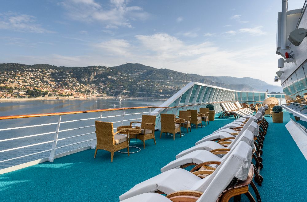 El exclusivo Solarium privado "The Waves" reservado a los pasajeros que viajan en Suite. CRUCEROS SOVEREIGN CRUCEROS PULLMANTUR CRUCEROS OFERTA DESCUENTOS CRUCERO 5 MARAVILLAS DEL MEDITERRANEO SOVEREIGN DE PULLMANTUR SOVEREIGN CRUCEROS MEDITERRANEO CRUCEROS DESDE BARCELONA CRUCEROS MEDITERRANEO CRUCEROS ITALIA CRUCEROS DESDE BARCELONA MEDITERRANEAN CRUISES BARCELONA CRUISES CRUCEROS EN ESPAÑOL CRUCEROS ESPAÑA CRUCEROS FRANCIA #Sovereign #Pullmantur #CrucerosBarcelona #Barcelona #ReservaCruceros #OfertaCruceros #SovereignCruises #CrucerosSovereign