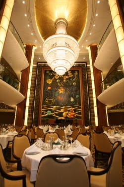 El Opus Dinning Room es el lujoso y elegante Restaurante principal del Buque OASIS CRUCERO OASS CRUCEROS ROYAL CARIBBEAN OFERTA
