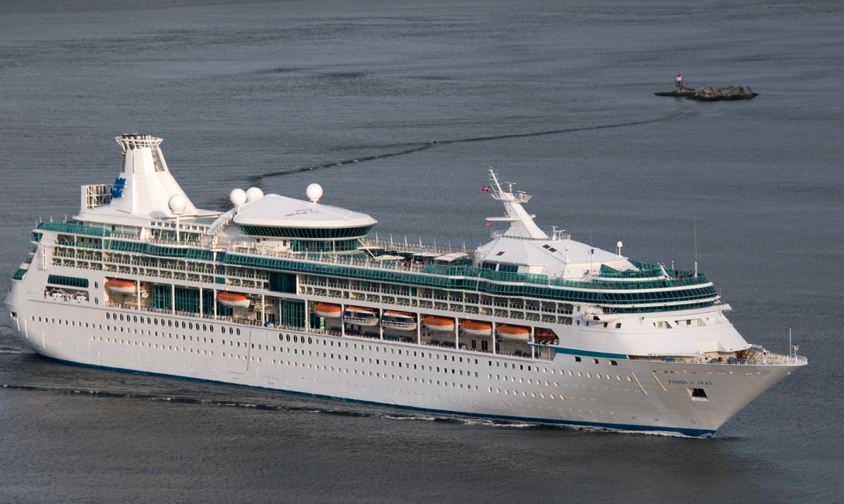 El Vision of the Seas navegando plácidamente por el Mar Báltico CRUCEROS VISION OF THE SEAS MEDITERRANEO 2015 OFERTAS CRUCEROS ROYAL CARIBBEAN 2015 MEDITERRANEO BARCELONA CRUISES CRUCEROS EN FAMILIA FAMILY CRUISES MEDITERRANEAN ROYAL CARIBBEAN EUROPE CRUISES