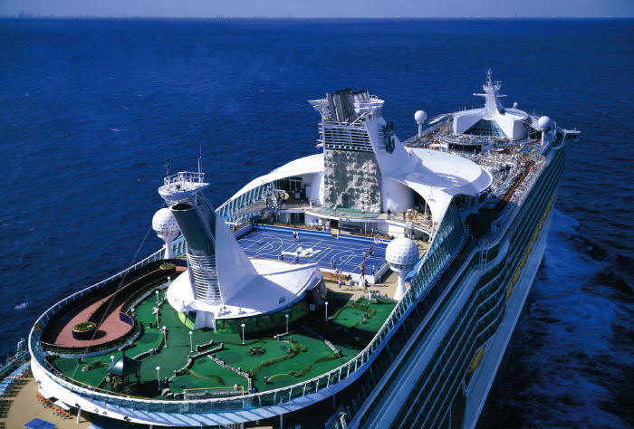 http://www.cruceroclick.com/admin/archivos/Image/ROYAL%20CARIBBEAN/Voyager%20OTS/MARINER%20Aerea%20golf.jpg