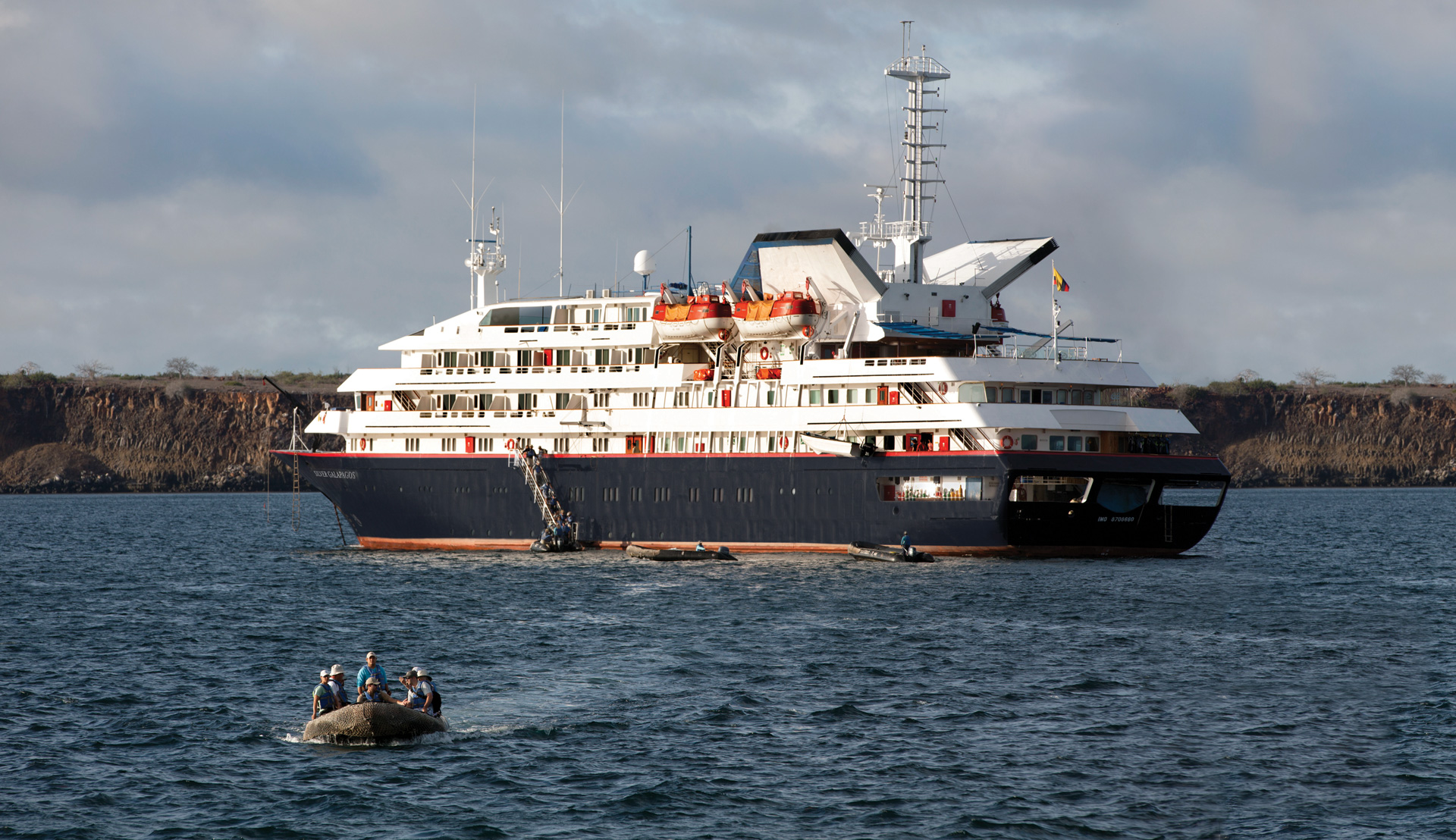 CRUCEROS ISLAS GALAPAGOS CRUCEROS SILVER GALAPAGOS CRUCEROS PARQUE NATURAL GALAPAGOS CRUCEROS EXPEDICION GALAPAGOS GALAPAGOS CRUISES LUXURY GALAPAGOS CRUISES CRUCEROS EN YATE CRUCEROS EN BARCO PEQUEÑO CRUCEROS SILVERSEA EXPEDITIONS CRUCEROS EXPEDICION SILVERSEA CRUCEROS DE LUJO LUGARES REMOTOS CRUCEROS EXPLORACION SILVERSEA CRUCEROS SILVER GALAPAGOS CRUCEROS BARCO PEQUEÑO CRUCEROS BUQUES DE LUJO CRUCEROS REMOTOS CRUCEROS UNICOS CRUCEROS PARA MILLONARIOS CRUCEROS PARA RICOS CRUCEROS EXCLUSIVOS #LuxuryCruises #SilverSea #CrucerosAventura #ViajesdeNovios #CrucerosDiferentes #crucerosislasgalapagos #crucerosgalapagos #SilverseaExpeditions #SilverGalapagos #Viajesdelujo #viajesexclusivos #crucerosexploracion #expeditioncruises #crucerosexpedicion #crucerosnaturaleza