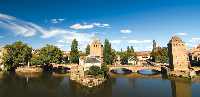Estrasburgo -Strasbourg- (Francia) CRUCEROS FLUVIALES FRANCIA CRUCEROS ESTRASBURGO CRUCEROS RHIN CRUCEROS FLUVIALES DE LUJO ALEMANIA