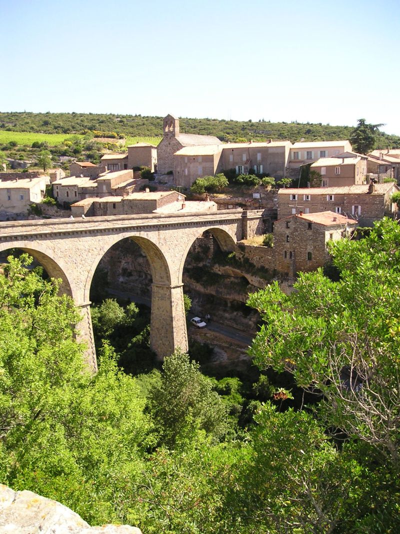 Minerve es, según los expertos, el pueblo más hermoso de Francia... y en este crucero te desvelaremos todos sus secretos CRUCEROS FLUVIALES CANALES DE FRANCIA ANJODI CRUCEROS CANAL DU MIDI CRUCEROS EN FAMILIA CRUCEROS CON AMIGOS CRUCEROS DE LUJO CHARTER CRUCEROS CHARTER BARCOS CRUCEROS DE LUJO FAMILIAS CANAL DU MIDI MINERVE MINERVAIS