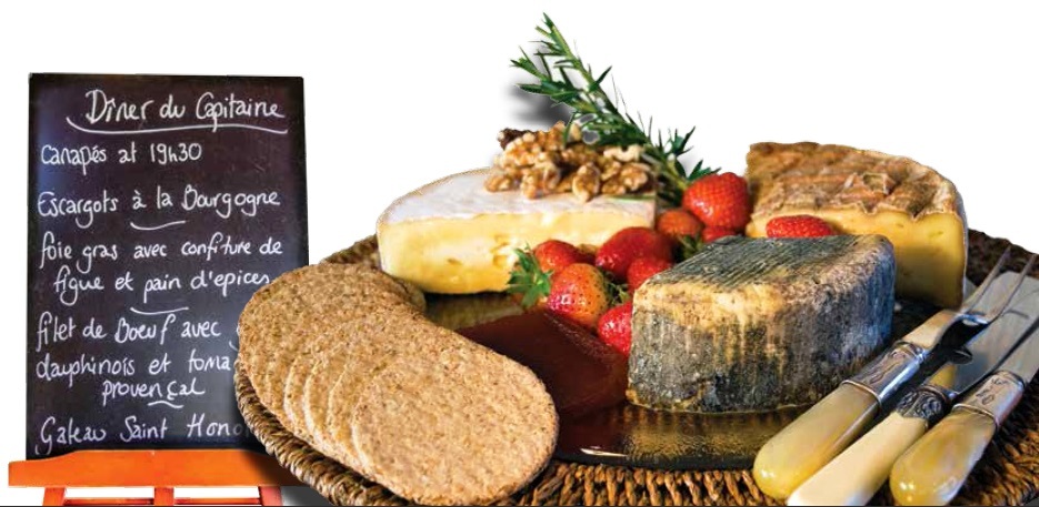 Disfrute a bordo de la mejor gastronomía francesa CRUCEROS FLUVIALES CANALES DE FRANCIA GASTRONOMIA FRANCESA QUESOS FRANCIA FROMAGE