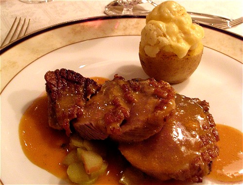 La Gastronomía a bordo del "La Nouvelle Etoile" es de un refinamiento y de una calidad extraordinaria CRUCEROS FLUVIALES CANALES DE FRANCIA CANALES DE HOLANDA LA NOUVELLE ETOILE CRUCEROS FAMILIAS HOLANDA ALEMANIA CRUCEROS EN GRUPO CHARTER ALQUILER DE BARCOS HOLANDA CRUCEROS PRIVADOS FRANCIA HOLANDA ALEMANIA CRUCEROS EN FAMILIA