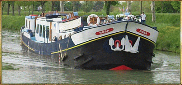 CRUCEROS BOURDEAUX CANAL DE GARONNE CRUCEROS FLUVIALES CANALES DE FRANCIA FRANCE CANAL HOTEL BARGES OFERTA CRUCEROS EN FAMILIA CRUCEROS CON AMIGOS SUR DE FRANCIA