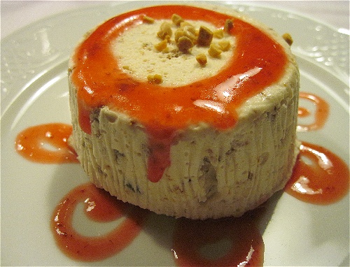 Disfrute de la "grandeur" de la cocina francesa a bordo del buque "Rosa" y podrán tener un experto Chef a su servicio durante todo el itinerario CRUCEROS FLUVIALES CANALES DE FRANCIA CANAL DE GARONNE ROSA HOTEL BARGE DESCUENTOS OFERTAS CRUCEROS EN FAMILIA CRUCEROS EN GRUPO ALQUILER CHARTER DE CRUCEROS BARCOS PRIVADOS CRUCEROS SUR DE FRANCIA GASTRONOMIA FRANCESA