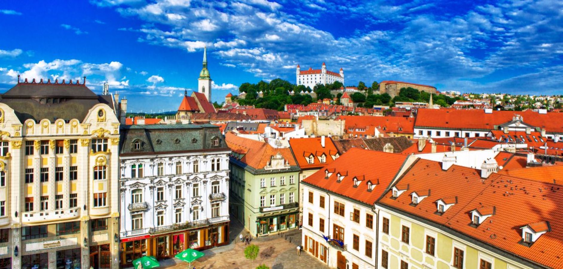 CRUCEROS FLUVIALES DANUBIO CRUCEROS BRATISLAVA DANUBE CRUISES CREUERS BIDAIAK VIATGES VACACIONES VACANCES VOYAGE CRUCERO DANUBIO CREUERS VIAJES FAMILIA VERANEO VERANO CRUCEROS BARCO PEQUEÑO #Viajes #Vacaciones #CruceroFluvial #CrucerosDanubio #Danubio #Bratislava