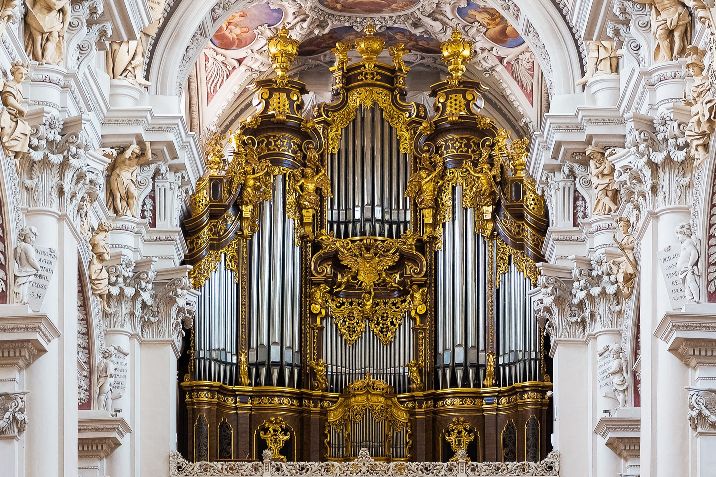 CRUCEROS DANUBIO CRUCEROS PASSAU CRUCEROS FLUVIALES DANUBIO CRUISES DANUBE RIVER CRUISES PASSAU VIAJES BIDAIAK CREUERS DONAU DANUBE CRUISES PASSAU VIATGES CREUERS #Viajes #Vacaciones #Viatges #Creuers #Danubio #Danube #Donau #Passau #RiverCruises
