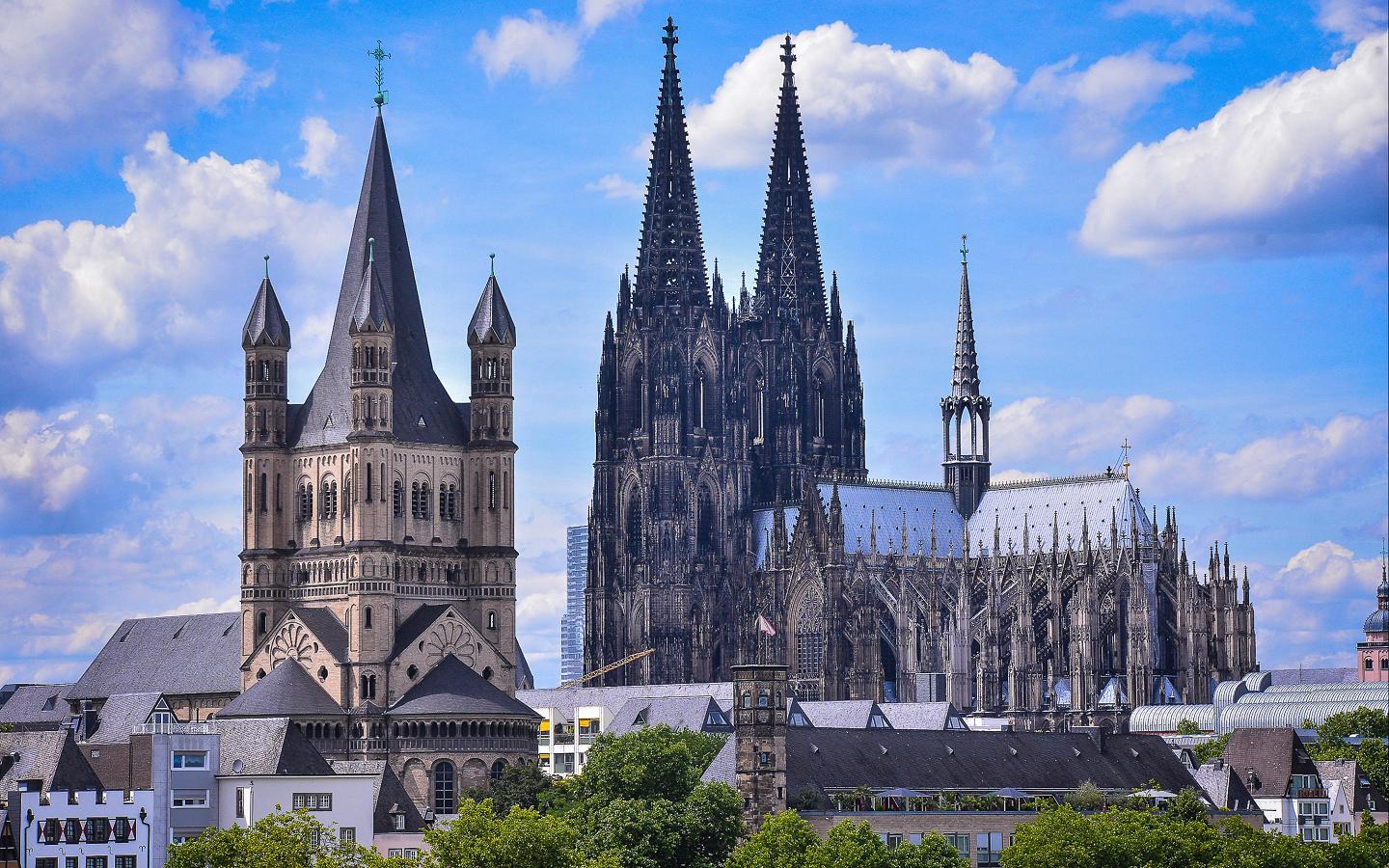 COLONIA CRUCEROS FLUVIALES RIN CRUCEROS ALEMANIA RHEIN RIVER CRUISES COLOGNE KOHLN #Colonia #CrucerosFluviales #Rhine #Rin #CrucerosRin #CrucerosFluvialesRin #CruceroClick