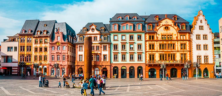 MAGUNCIA MAINZ CRUCEROS RHIN CRUCEROS FLUVIALES ALEMANIA CRUCEROS FLUVIALES RHIN CRUCEROS ALEMANIA RHINE RIVER CRUISES #Maguncia #Mainz #Deutschland #Rhine #RhineCruises #CrucerosRhin #Rin #RhineRiver