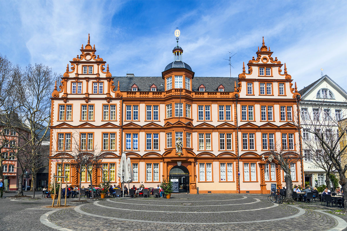 MAGUNCIA MAINZ CRUCEROS RHIN CRUCEROS FLUVIALES ALEMANIA CRUCEROS FLUVIALES RHIN CRUCEROS ALEMANIA RHINE RIVER CRUISES #Maguncia #Mainz #Deutschland #Rhine #RhineCruises #CrucerosRhin #Rin #RhineRiver #Gutenberg
