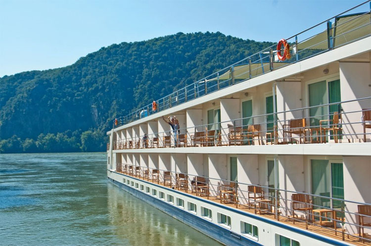 CRUCEROS SCENIC CRUISES CRUCEROS FLUVIALES CON BALCON CRUCEROS DE LUJO LUXURY RIVER CRUISES SCENIC CRUISES