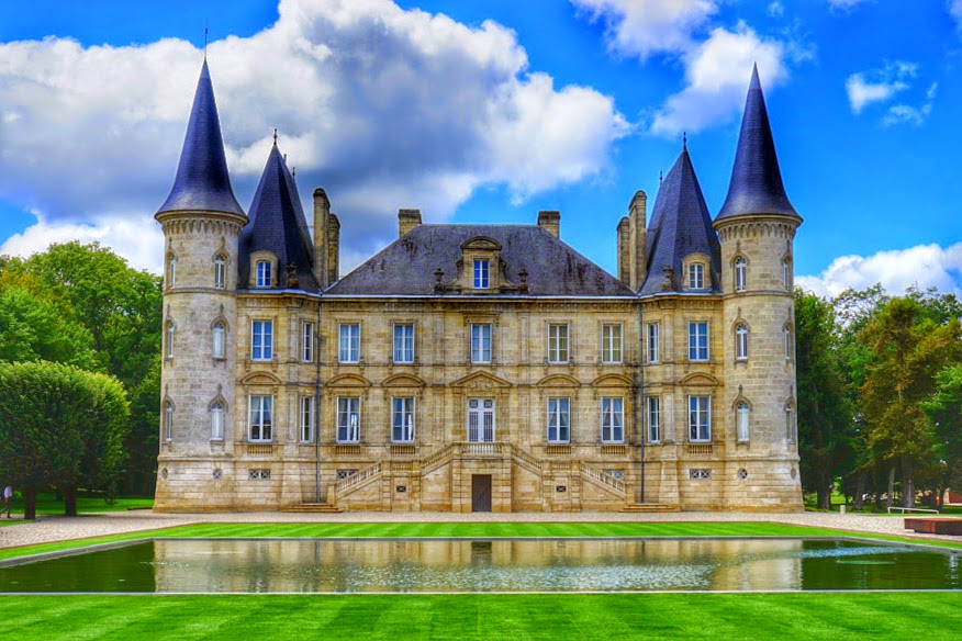CRUCEROS RIVER ROYALE CRUCEROS FRANCIA CRUCEROS BURDEOS CRUCEROS RIOS DE FRANCIA RIVER ROYALE CRUISES CRUCEROS DE LUJO UNIWORLD PAUILLAC
