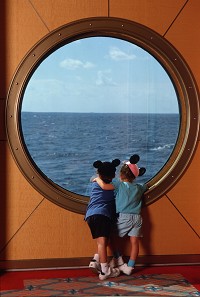 CRUCEROS CON BEBES CRUCEROS CON NIÑOS CRUCEROS FAMILIARES