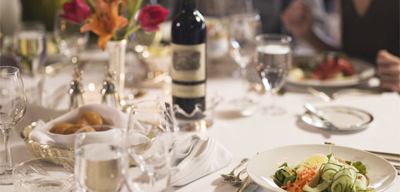 http://www.cruceroclick.com/admin/archivos/Image/HAL%20Eurodam%20Dining%202.jpg