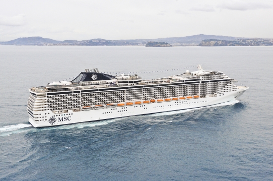 http://www.cruceroclick.com/admin/archivos/Image/MSC%20CRUCEROS/MSC%20FANTASIA/fantasia%20aerea%201.jpg