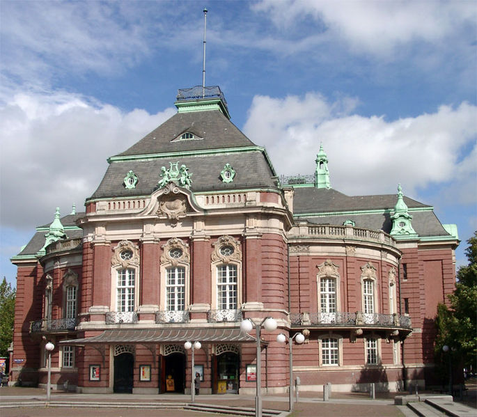 CRUCEROS HAMBURGO ALEMANIA HAMBURG GERMANY