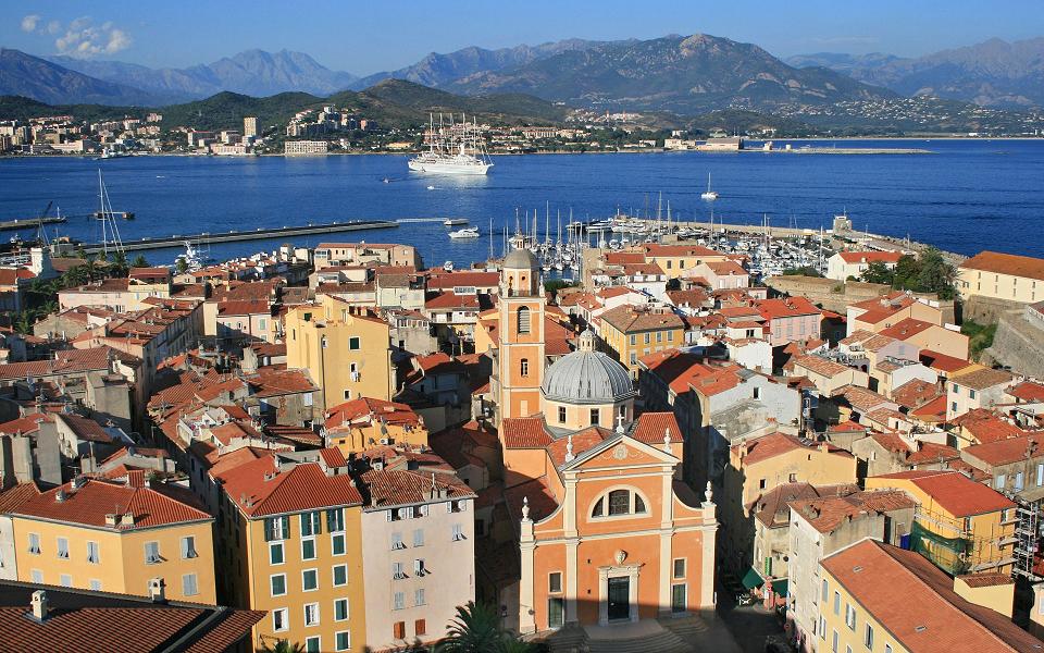 CRUCEROS CORCEGA AJACCIO CRUCEROS FRANCIA MEDITERRANEO OCCIDENTAL CORSICA FRANCE CROISIERE 