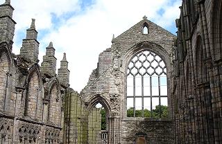 Ruinas en Edimburgo (Escocia) CRUCEROS ESCOCIA EXPLORACION