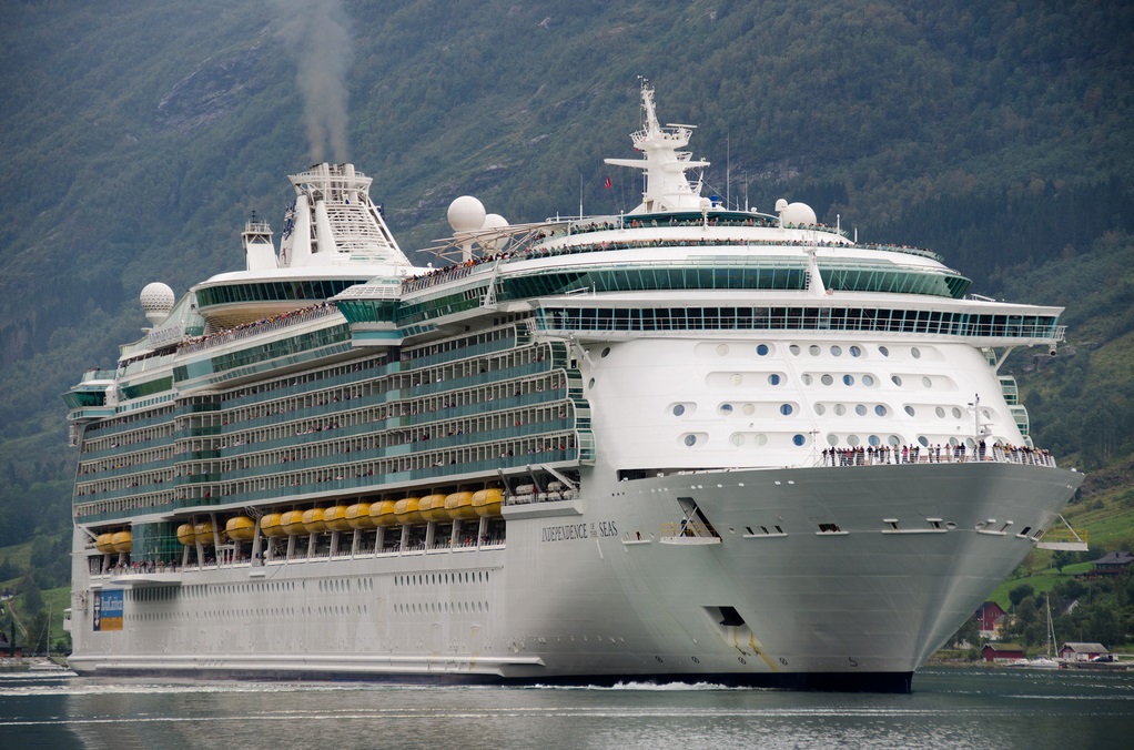 El INDEPENDENCE OF THE SEAS -Clase Freedom- en los Fiordos Noruegos CRUCEROS INDEPENDENCE OF THE SEAS CRUCEROS ROYAL CARIBBEAN CRUCEROS DESDE SOUTHAMPTON CRUCEROS MEDITERRANEO DESDE INGLATERRA