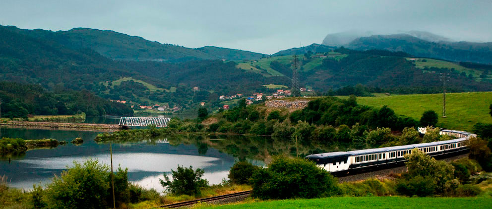 CRUCEROS EN TREN DE LUJO TRANSCANTABRICO GRAN LUJO TRENES DE LUJO NORTE DE EUROPA TRANSCANTABRICO GRAN LUJO GALICIA ASTURIAS PAIS VASCO CANTABRIA CRUCEROS EN TREN SANTIAGO DE COMPOSTELA VIVEIRO RIBADEO LUARCA AVILES GIJON OVIEDO CANGAS ARRIONDAS LLANES POTES CABEZON DE LA SAL SANTILLANA DEL MAR SANTANDER BILBAO VILLASANA DE MENA SAN SEBASTIAN CRUCEROS SOBRE RAILES CRUCEROS ESPAÑA CRUCEROS DE LUJO TREN DE LUJO SUITE