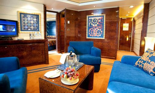 Royal Suite Yacht Club YC3
