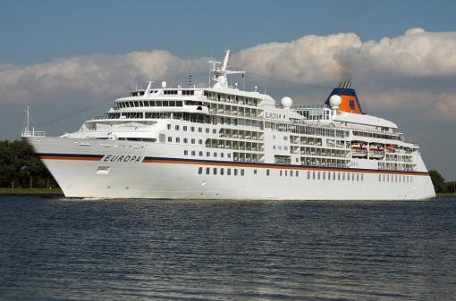   CRUCERO -Desde KIEL (Alemania) -Hasta HAMBURGO (Alemania)