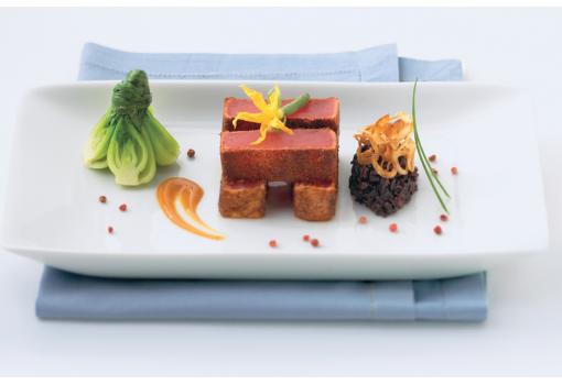 Disfrute a bordo de una gastronomía espectacular