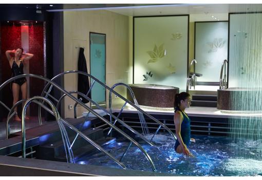 La piscina de tratamiento del Spa