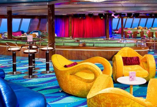 El Spinnaker Lounge, en lo alto del buque