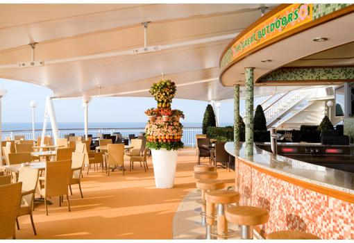 Bar Great Outdoors, Buffet exterior en Popa
